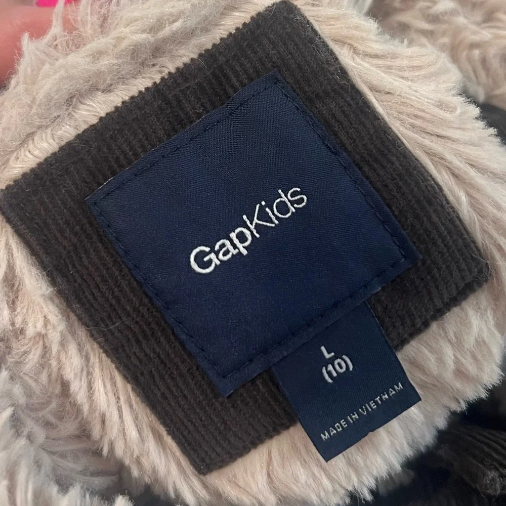 Gap Kids Sherpa Lined Brown Corduroy Button Up Jacket‎ Size 10 - fits like 5-10Y